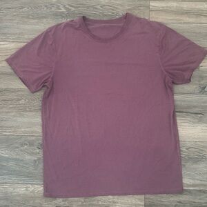 Lululemon men’s light purple organic cotton classic tee size large